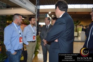 Gema Igual y autoridades visitan el Salón Inmobiliario de la Vivienda y Decoración 2019 en Cantabria con Ingeosolar